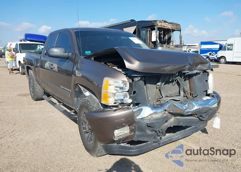 2007 Chevrolet Silverado 1500 Lt2 z USA, uszkodzony, nr VIN 1GCEK19077Z652838